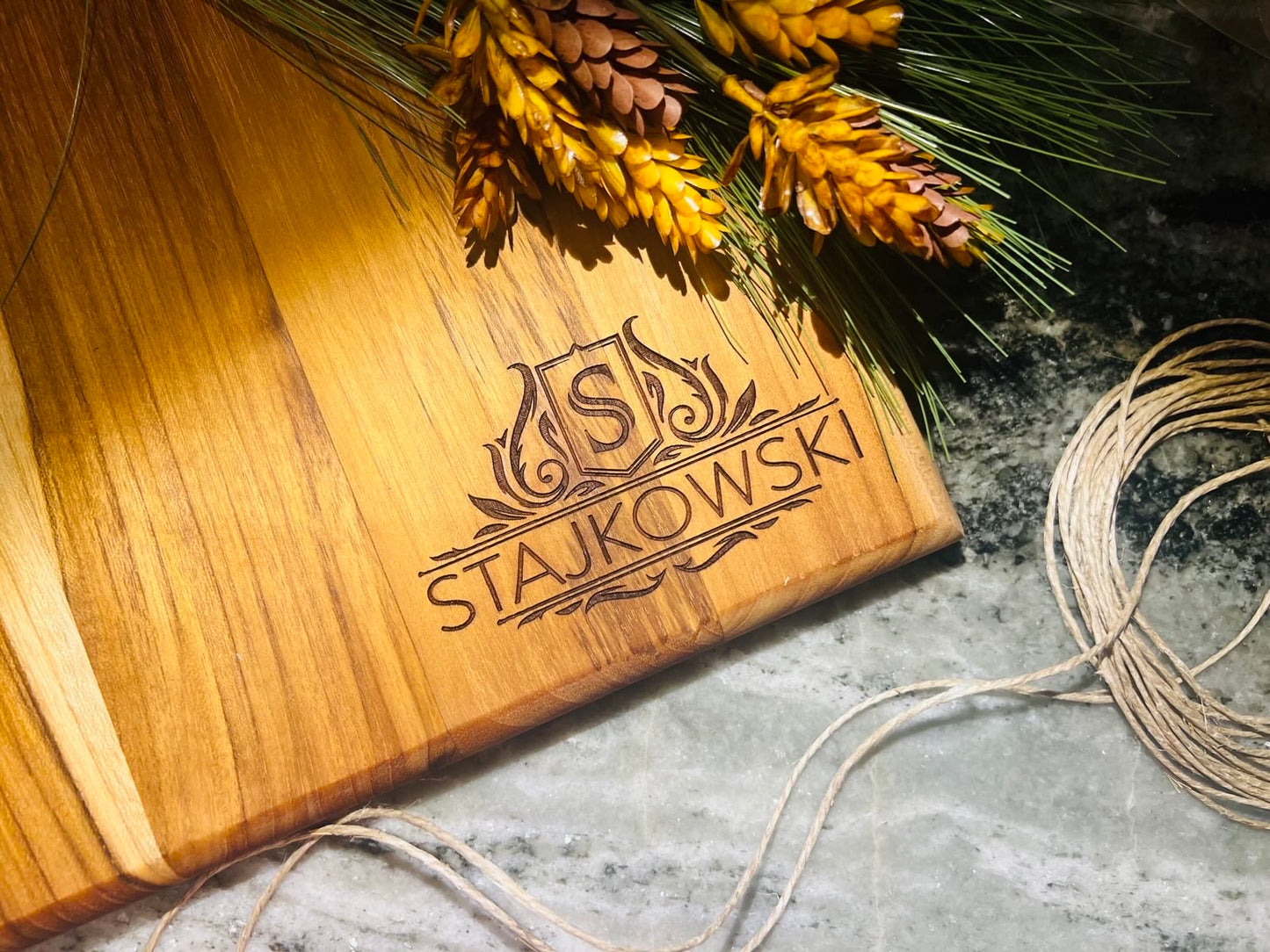 The Royal Design, Signature Teak Cutting Board